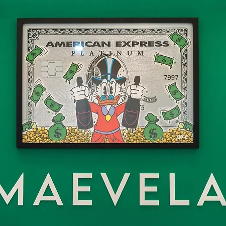Maevela - Floor Rolex Themed Studio Apt Inside The Cube, Mailbox - Free Netflix & Wifi